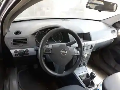 Veículo de Sucata opel astra h berlina enjoy do ano 2004 alimentado z14xep