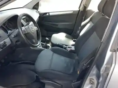 Veículo de Sucata opel astra h berlina enjoy do ano 2004 alimentado z14xep