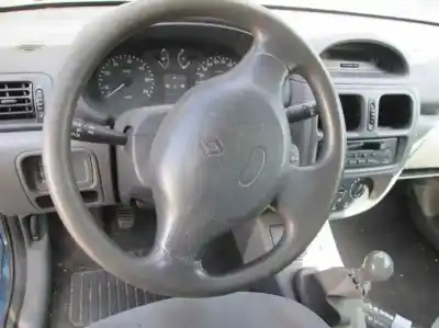 Здавання транспортного засобу renault                                            clio ii fase i (b/cbo)                                                                                                                                                                                                                                     1.2 alize року 2000 потужний g-d7f d7