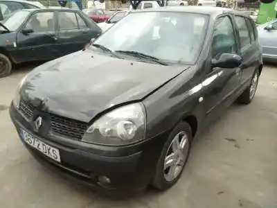 Утилизация автомобиля RENAULT CLIO II FASE II (B/CB0) Authentique года 2005 питание D/K9K B7