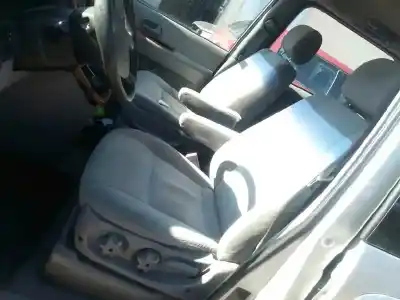 Veículo de Sucata kia carnival ii (gq) 2.5 v6 do ano 2004 alimentado k5