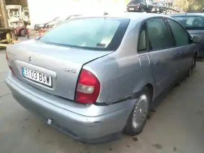Veículo de Sucata citroen c5 berlina 2.2 hdi vivace do ano 2002 alimentado d-4hx