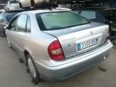 Veículo de Sucata citroen c5 berlina 2.2 hdi vivace do ano 2002 alimentado d-4hx