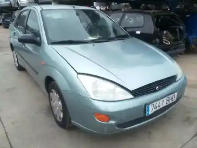 Veículo de Sucata ford                                               focus berlina (cak)                                                                                                                                                                                                                                        d/c9db                                                                                                                                                                                                                                                     do ano 2001 alimentado d/c9db