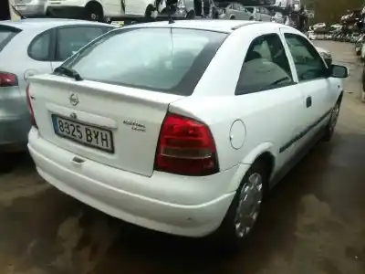 Здавання транспортного засобу opel astra g berlina club року 2002 потужний d-x17dt