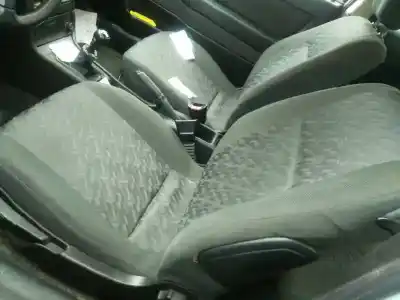 Здавання транспортного засобу opel astra g berlina club року 2002 потужний d-x17dt