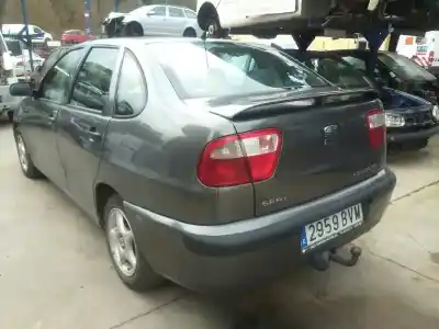 Sloopvoertuig seat cordoba berlina (6k2) stella van het jaar 2002 aangedreven d-aqm