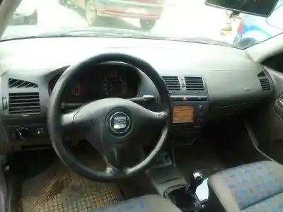 Sloopvoertuig seat cordoba berlina (6k2) stella van het jaar 2002 aangedreven d-aqm