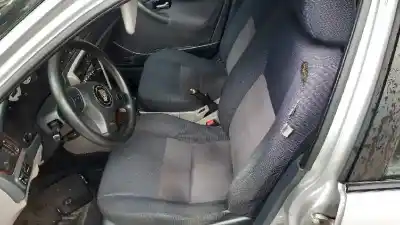 Veículo de Sucata mg rover serie 45 (rt) classic do ano 2003 alimentado 14k4f