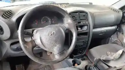 Veículo de Sucata hyundai santa fe (sm) 2.0 gls crdi 4x4 do ano 2002 alimentado d4ea