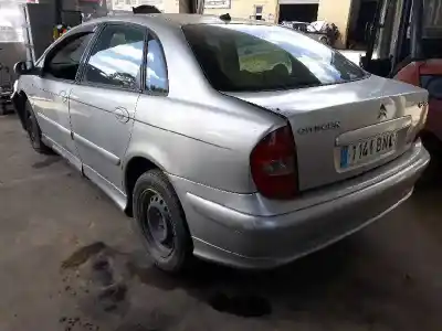 Vehicul casat citroen c5 berlina 2.0 hdi sx al anului 2001 alimentat rhz