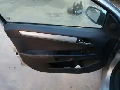 Здавання транспортного засобу opel astra h berlina cosmo року 2005 потужний d-z17dth