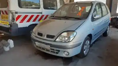Veículo de Sucata RENAULT SCÉNIC I MONOSPACE (JA0/1_, FA0_) 1.9 dTi (JA1U) do ano 2002 alimentado F9Q744