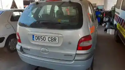 Veículo de Sucata renault scénic i monospace (ja0/1_, fa0_) 1.9 dti (ja1u) do ano 2002 alimentado f9q744