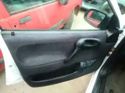 Sloopvoertuig opel corsa b swing van het jaar 1998 aangedreven g-x14sz