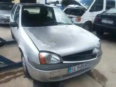 Sloopvoertuig ford fiesta berlina (dx) ambiente van het jaar 2000 aangedreven rtd