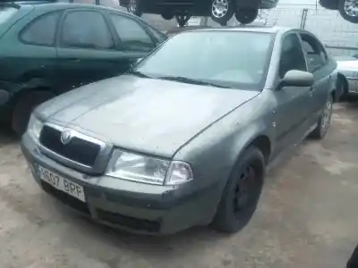 Veículo de Sucata SKODA                                              OCTAVIA BERLINA (1U2)                                                                                                                                                                                                                                      1.9 TDI                                                                                                                                                                                                                                                    do ano 2001 alimentado 