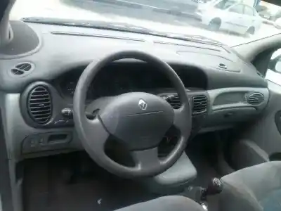 Здавання транспортного засобу renault                                            scenic (ja..)                                                                                                                                                                                                                                              1.6 16v authentique (ja0b/11) року 2002 потужний k4m700