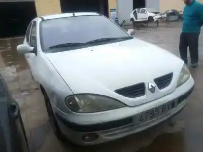 Утилизация автомобиля RENAULT MEGANE I FASE 2 CLASSIC (LA..) 1.9 dTi Privilege 80 CV / 59 KW года 2002 питание D-F9Q K7