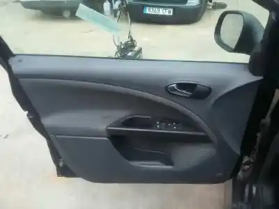 Scrapping Vehicle seat altea xl (5p5, 5p8) 2.0 tdi 16v of the year 2001 powered bkd