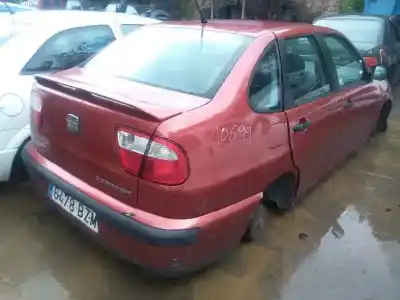 Sloopvoertuig SEAT CORDOBA BERLINA (6K2) Stella van het jaar 1999 aangedreven D-AKK