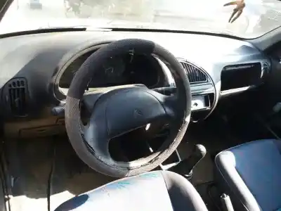 Veículo de Sucata citroen saxo 1.5 diesel do ano 1999 alimentado d-vjz