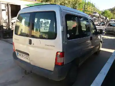 Veículo de Sucata peugeot partner (s2) combiespace do ano 2004 alimentado d-wjy
