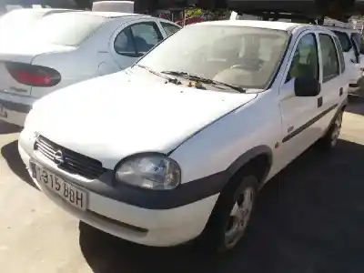 Veicolo di demolizione opel corsa b edition 2000 dell'anno 2000 alimentato d-x17d