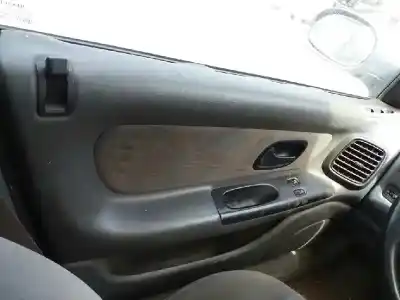 Scrapping Vehicle renault laguna (b56) * of the year 1995 powered g-f3p