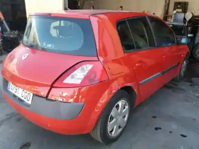 Véhicule à la ferraille renault megane ii berlina 5p confort expression de l'année 2003 alimenté k9k722