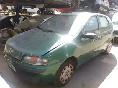 Véhicule à la ferraille FIAT PUNTO BERLINA (188) 1.2 8V Dynamic de l'année 2002 alimenté 188A4000