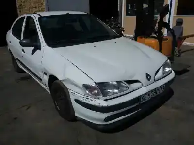 Scrapping Vehicle renault megane i classic (la0) 1.6e alize 90 cv / 66 kw of the year 1998 powered k7m702