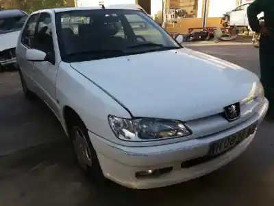 Veículo de Sucata peugeot                                            306 3/5 pt. / 4 pt. (s2)                                                                                                                                                                                                                                   g-nfz                                                                                                                                                                                                                                                      do ano 2000 alimentado g-nfz