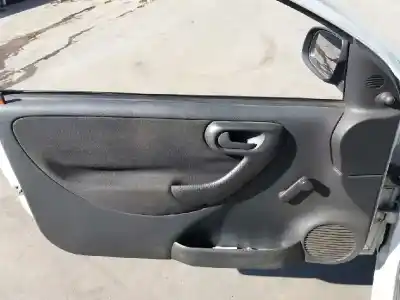 Здавання транспортного засобу opel corsa c enjoy року 2005 потужний 