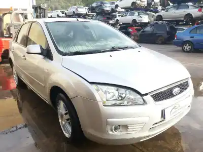 Veículo de Sucata ford focus berlina (cap) ghia do ano 2005 alimentado g8da