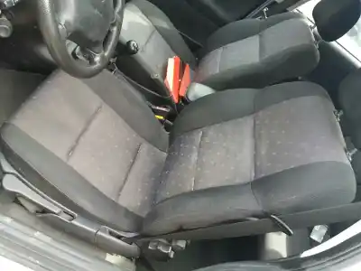 Sloopvoertuig opel vectra b berlina comfort van het jaar 2001 aangedreven g-z16xe