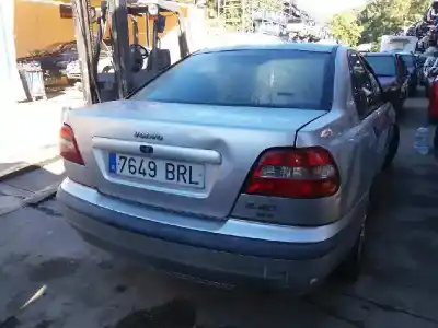 Veículo de Sucata volvo s40 berlina 1.9 d+ (85kw) do ano 2001 alimentado d-4192t2/d