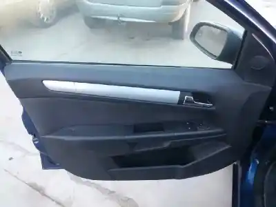 Veicolo di demolizione opel astra h berlina enjoy dell'anno 2005 alimentato z17dth