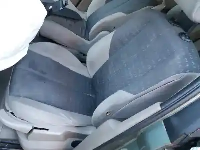 Veículo de Sucata renault scenic ii confort authentique 82 cv / 60 kw do ano 2004 alimentado k9k722