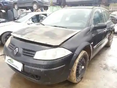 Veicolo di demolizione renault                                            megane ii berlina 3p                                                                                                                                                                                                                                       confort dynamique                                                                                                                                                                                                                                          dell'anno 2004 alimentato k9k729