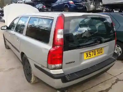 Veículo de Sucata volvo v70 familiar 2.4 (103kw) do ano 2001 alimentado b5244s2