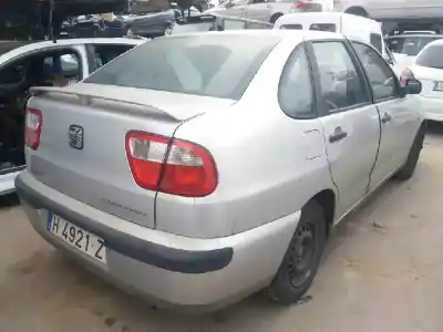 Здавання транспортного засобу SEAT CORDOBA BERLINA (6K2) Stella року 2000 потужний AKK