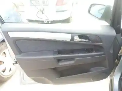 Veículo de Sucata opel zafira b enjoy do ano 2007 alimentado z19dt