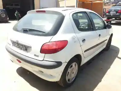 Veículo de Sucata peugeot                                            206                                                                                                                                                                                                                                                        wjz                                                                                                                                                                                                                                                        do ano 1998 alimentado wjz