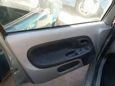 Здавання транспортного засобу renault clio ii fase ii (b/cb0) base authentique 65 cv / 48 kw року 2003 потужний k9k704