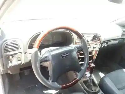 Veículo de Sucata volvo v40 familiar td do ano 1997 alimentado d4192t