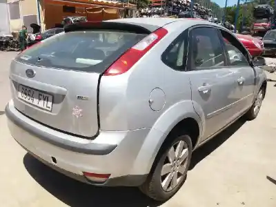 Véhicule à la ferraille ford focus berlina (cap) trend de l'année 2007 alimenté hhda