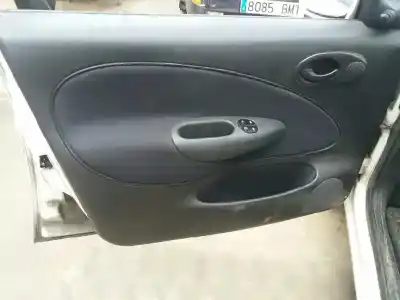 Veículo de Sucata ford fiesta berlina (dx) básico do ano 2001 alimentado g/4jr