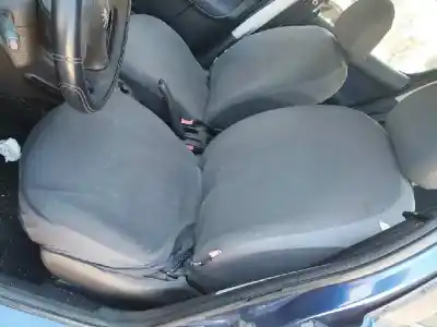 Здавання транспортного засобу peugeot 206 berlina xr року 2000 потужний wjy