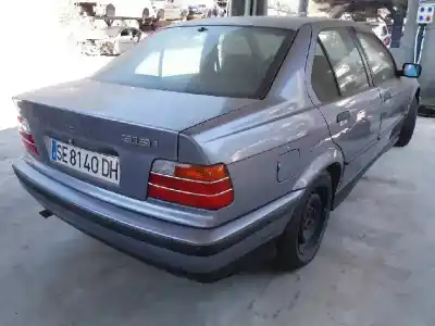 Vehicul casat bmw serie 3 berlina (e36) 318i al anului 1999 alimentat m43b18
